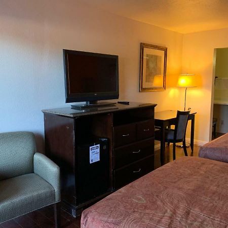 Lancaster Inn Екстериор снимка