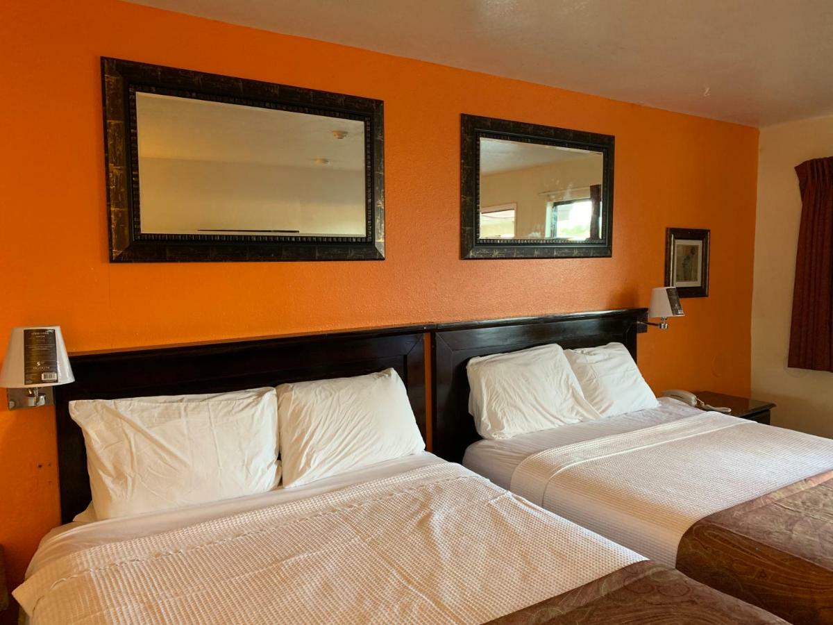 Lancaster Inn Екстериор снимка