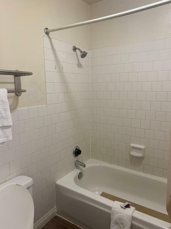 Lancaster Inn Екстериор снимка